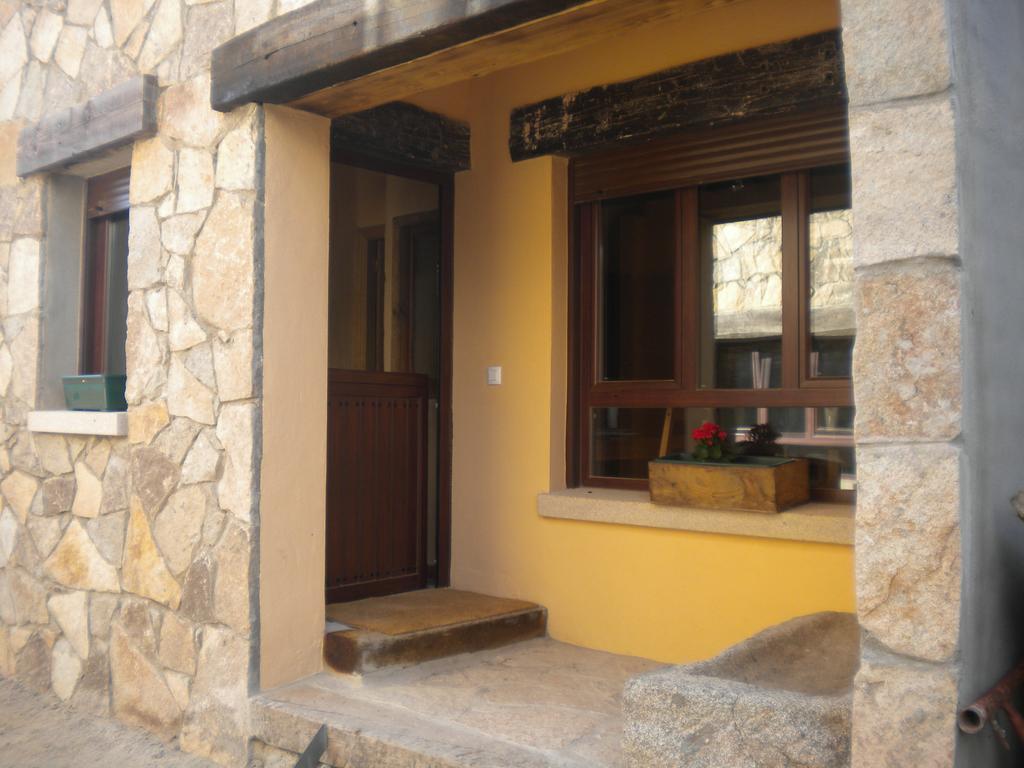 Hostal Rural Las Cuatro Calles San Martín del Pimpollar Dış mekan fotoğraf
