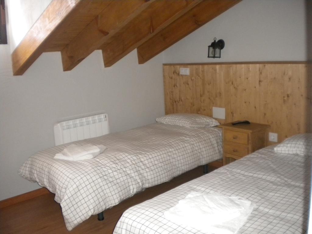 Hostal Rural Las Cuatro Calles San Martín del Pimpollar Dış mekan fotoğraf