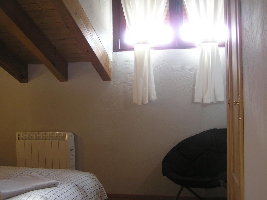 Hostal Rural Las Cuatro Calles San Martín del Pimpollar Dış mekan fotoğraf