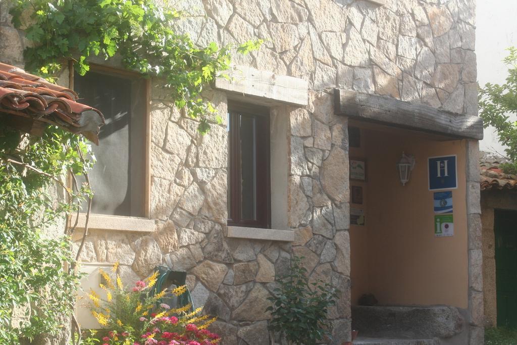 Hostal Rural Las Cuatro Calles San Martín del Pimpollar Dış mekan fotoğraf
