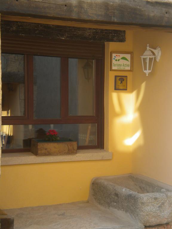 Hostal Rural Las Cuatro Calles San Martín del Pimpollar Dış mekan fotoğraf